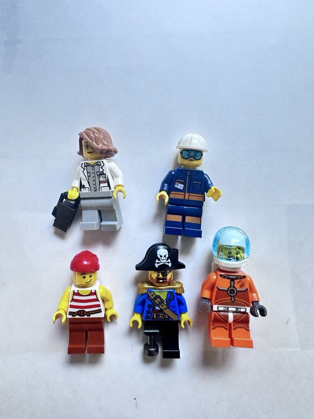 Lot Of 5 Rare Lego Minifigures With Accesories L5